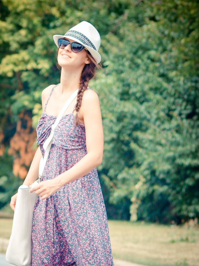 bittersweet colours,  colors, fashion trends, summer trends, beach look, eye cat sunglasses, jumpsuit, fedora hat, floral prints, 