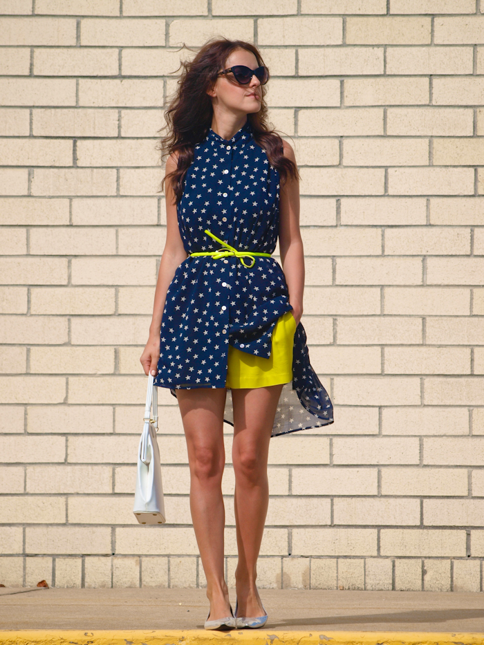 bittersweet colours, street style, neon colors, stars prints, metallic shoes,
