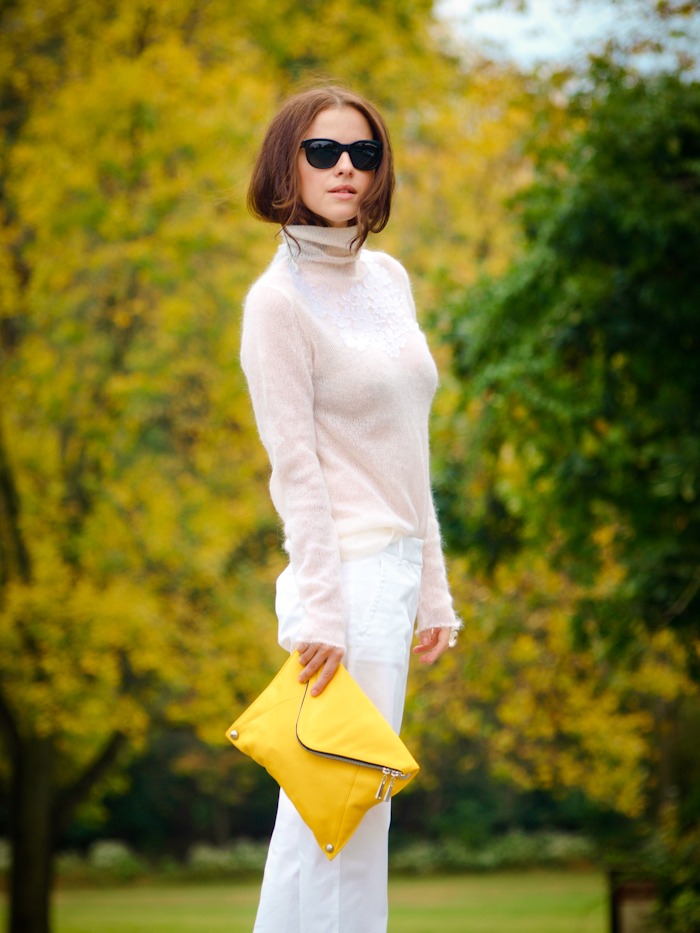 fall colours, white on white, sweater weather, j.crew pants, street style, bittersweet colours, 