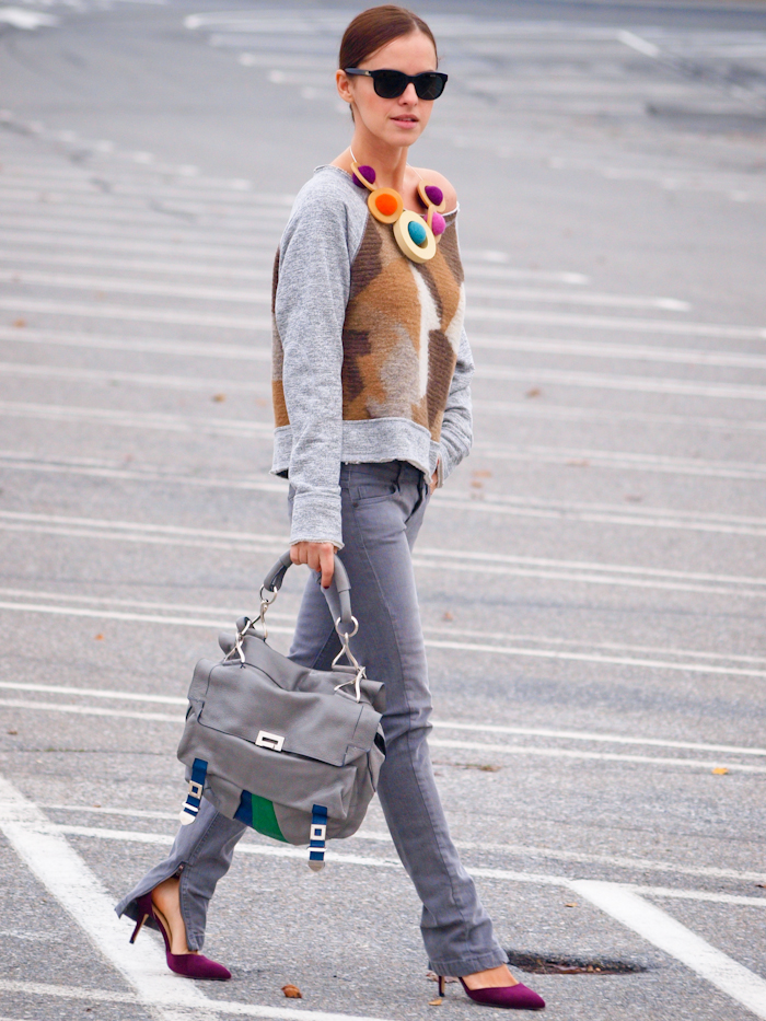 bittersweet colours, sweater weather, grey jeans, costume national bag, DIY necklace, street style, 