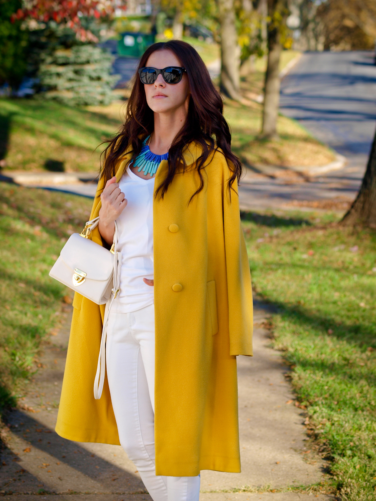 yellow coat, colorful coats, white jeans, white on white,bittersweet colours, fall street style, street style, fall trends, colours ,