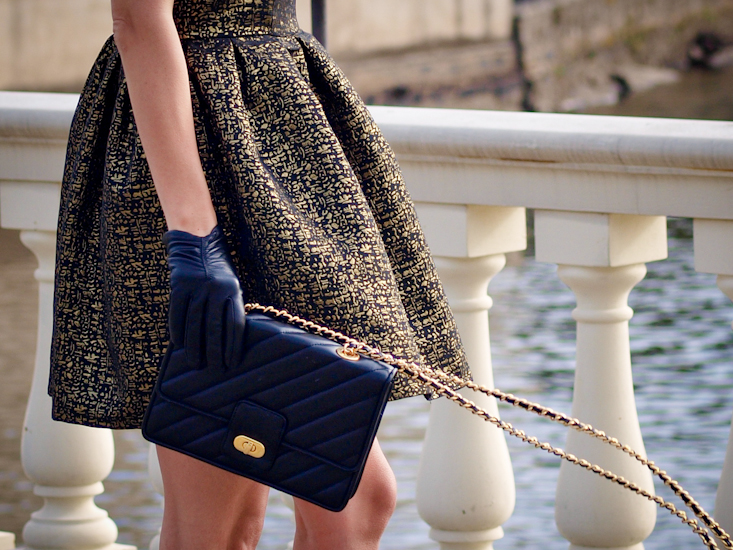 bittersweet colours, baroque trend, leather gloves, full skirt, street style, 