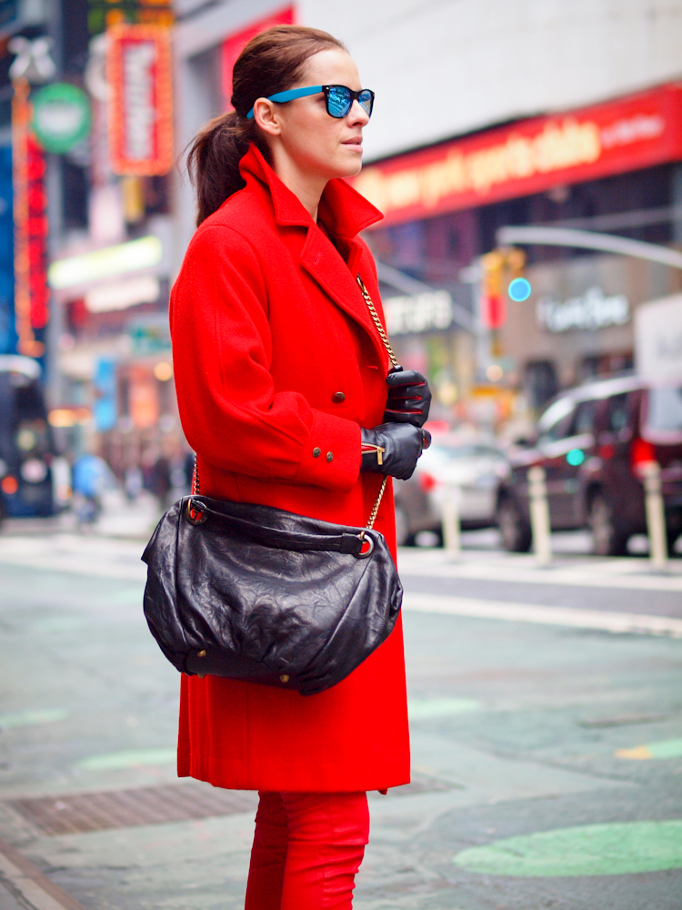bittersweet colours, New York, street style, holidays, christmas tree, red coat, colorful coats, 