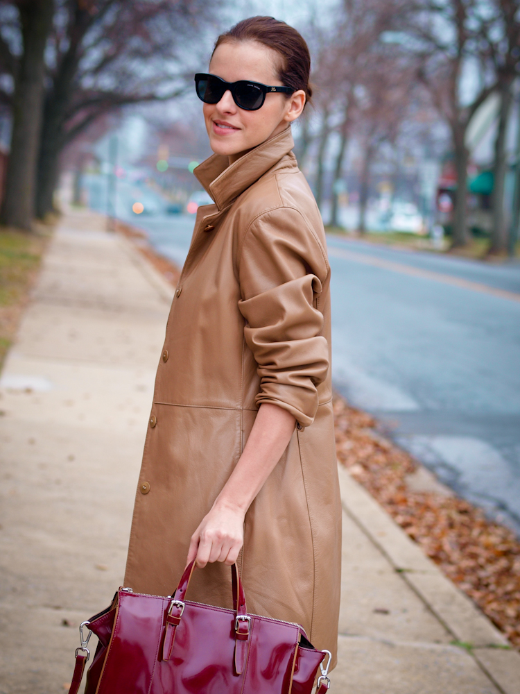 bittersweet colours, leather trench , leather coat, camel coat,  pastels, fall street style,