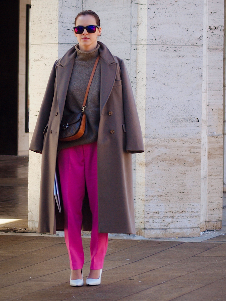 bittersweet colours, lincoln Center nyfw, nyfw, street style, celine vintage bag, colorful coats, camel coat, pink pants, j.crew pants, Delpozo collection, 