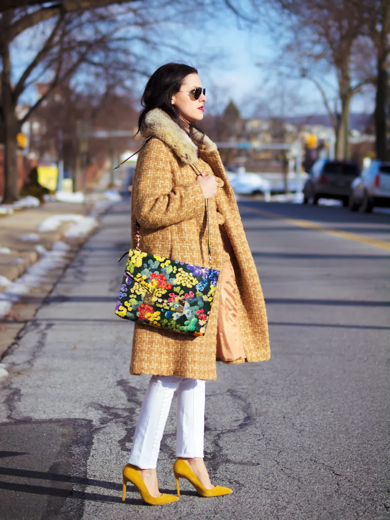 bittersweet colours, CAMEL coat, camel trends, floral prints, Floral trend, Mango, RAY BAN, sophie hulme, street style, turtleneck, vintage, winter trends, yellow, 