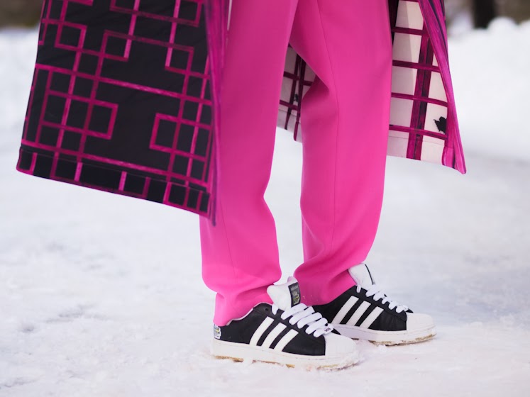 adidas, bittersweet colours, colorful coats, cooee, graphic prints, J.Crew, Lie Sang Bong, neoprene coat, pink pants, street style, turtleneck, vintage, sporty trend, winter trends,