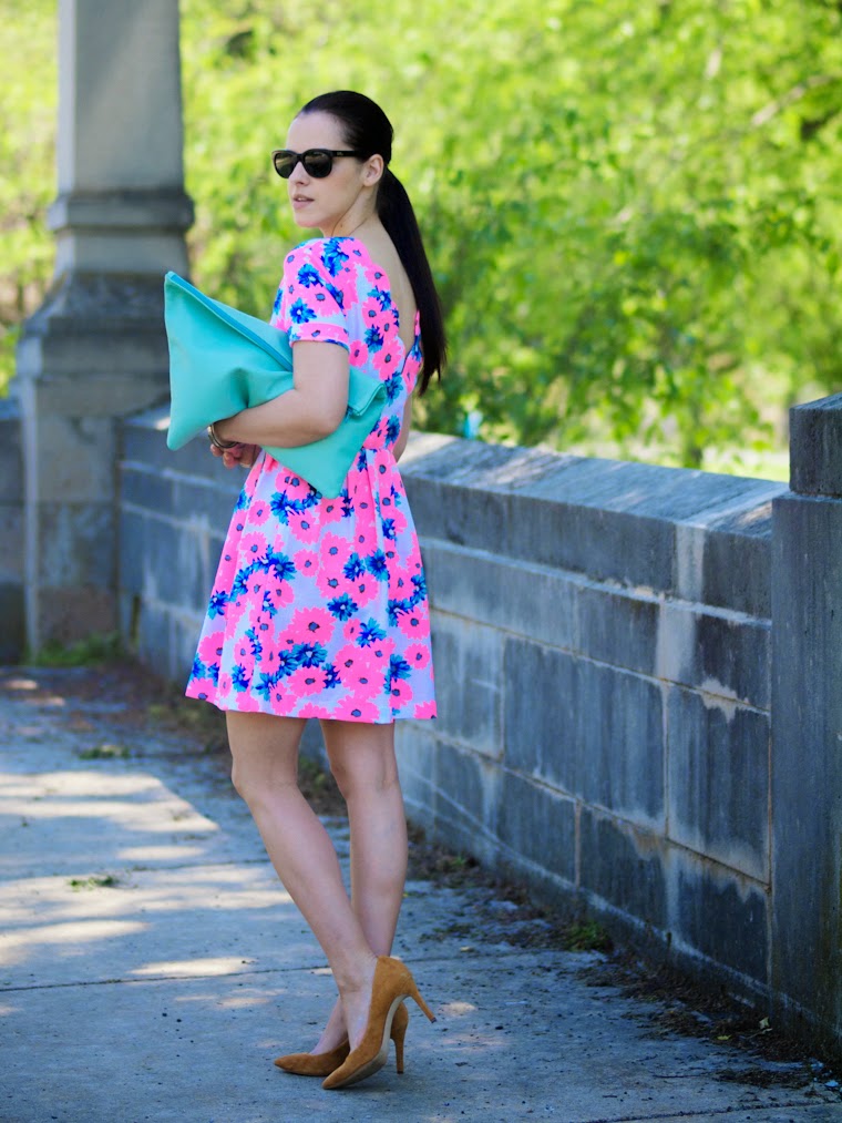 American Apparel clutch, bittersweet colours, COLORS, cooee jewelry, daisy, floral prints, J Crew shoes, Ralph Lauren sunglasses, street style, summer dresses,