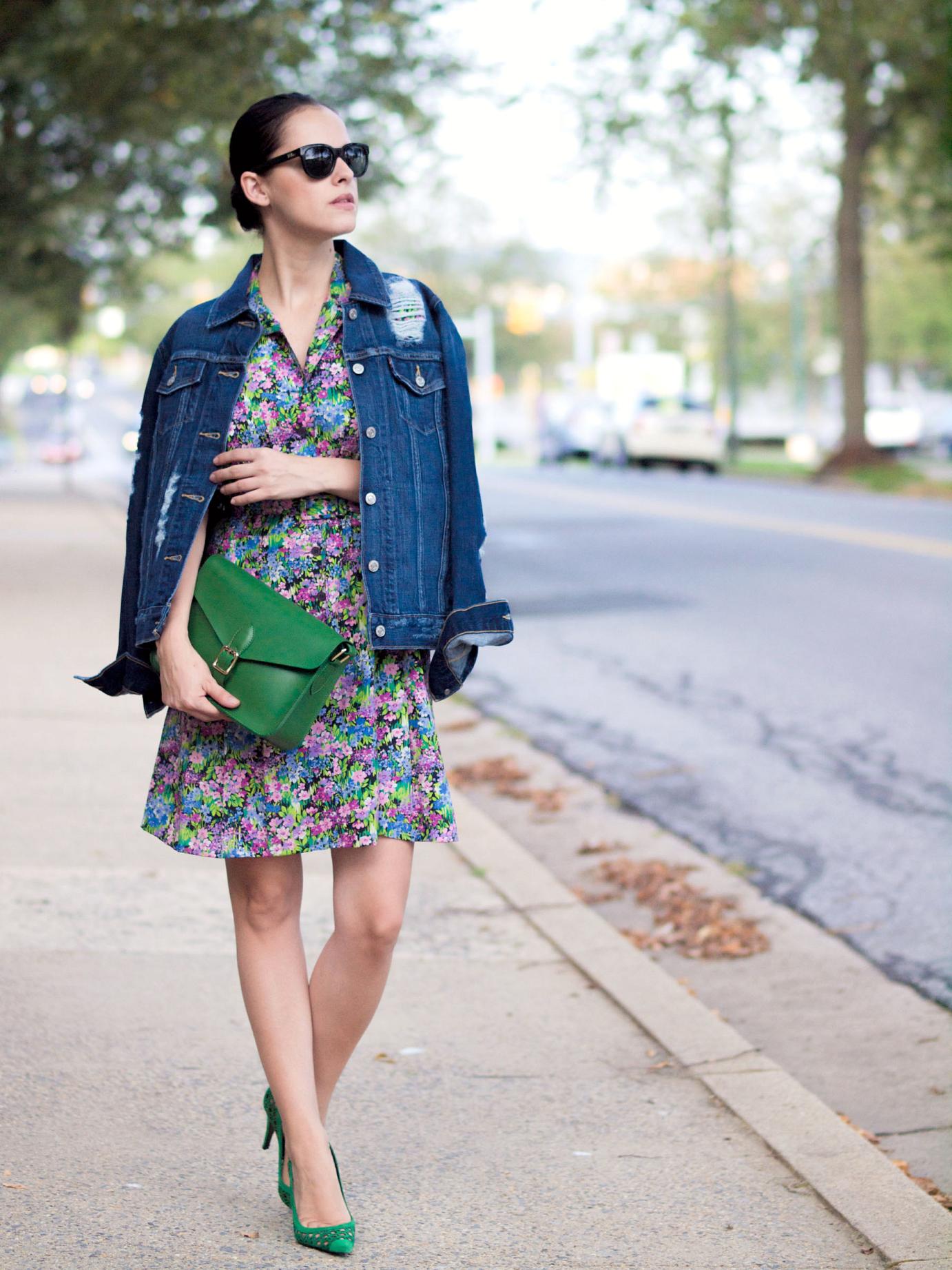 bittersweet colours, levis, denim jacket. vintage dress, floral dress, pierre hardy shoes, green shoes, street style, fall trends, denim and floral prints, colors