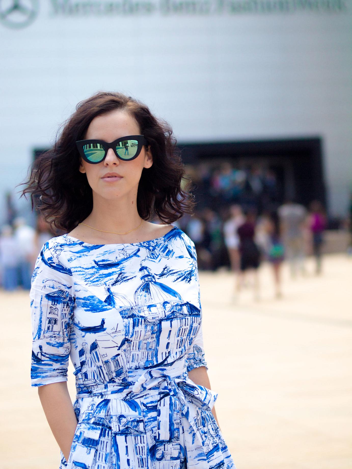 asos sunglasses, bittersweet colours, cooee jewelry, eye cat sunglasses, facine bag, green shoes, ink drawing print dress, lincoln Center nyfw, mirrored sunglasses, New York, nyfw september 2014, nyfw street style, pierre hardy shoes, printed dress, 