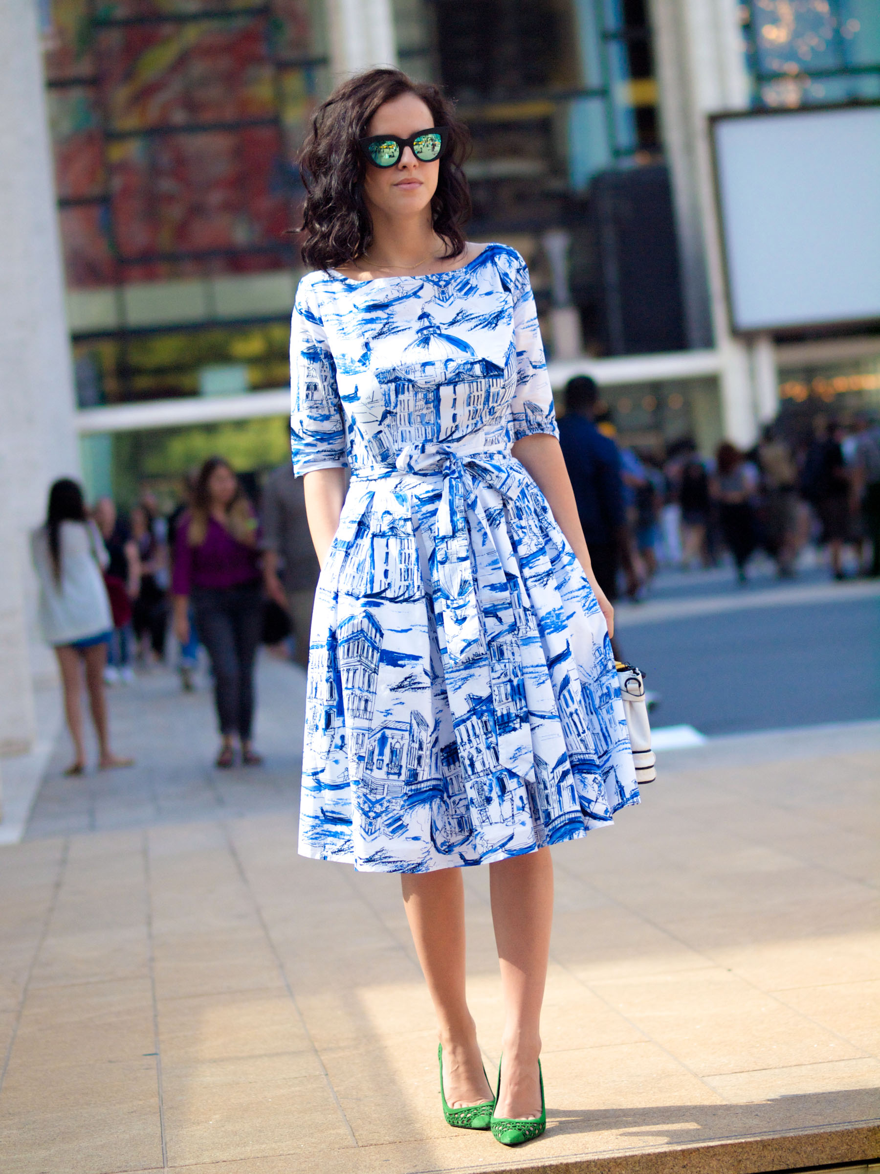 asos sunglasses, bittersweet colours, cooee jewelry, eye cat sunglasses, facine bag, green shoes, ink drawing print dress, lincoln Center nyfw, mirrored sunglasses, New York, nyfw september 2014, nyfw street style, pierre hardy shoes, printed dress, 