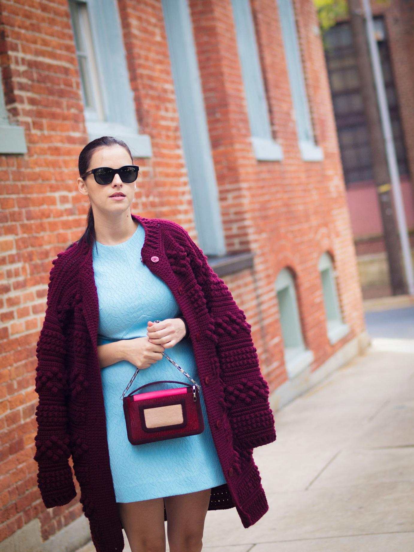 bittersweet colours, fall colors, fall trends,  fall favorites, burgundy color, burgundy trend, burgundy cardigan, vintage, blue dress. sam edelman, maternity style, street style, pierre hardy bag, cooee jewelry, bump style