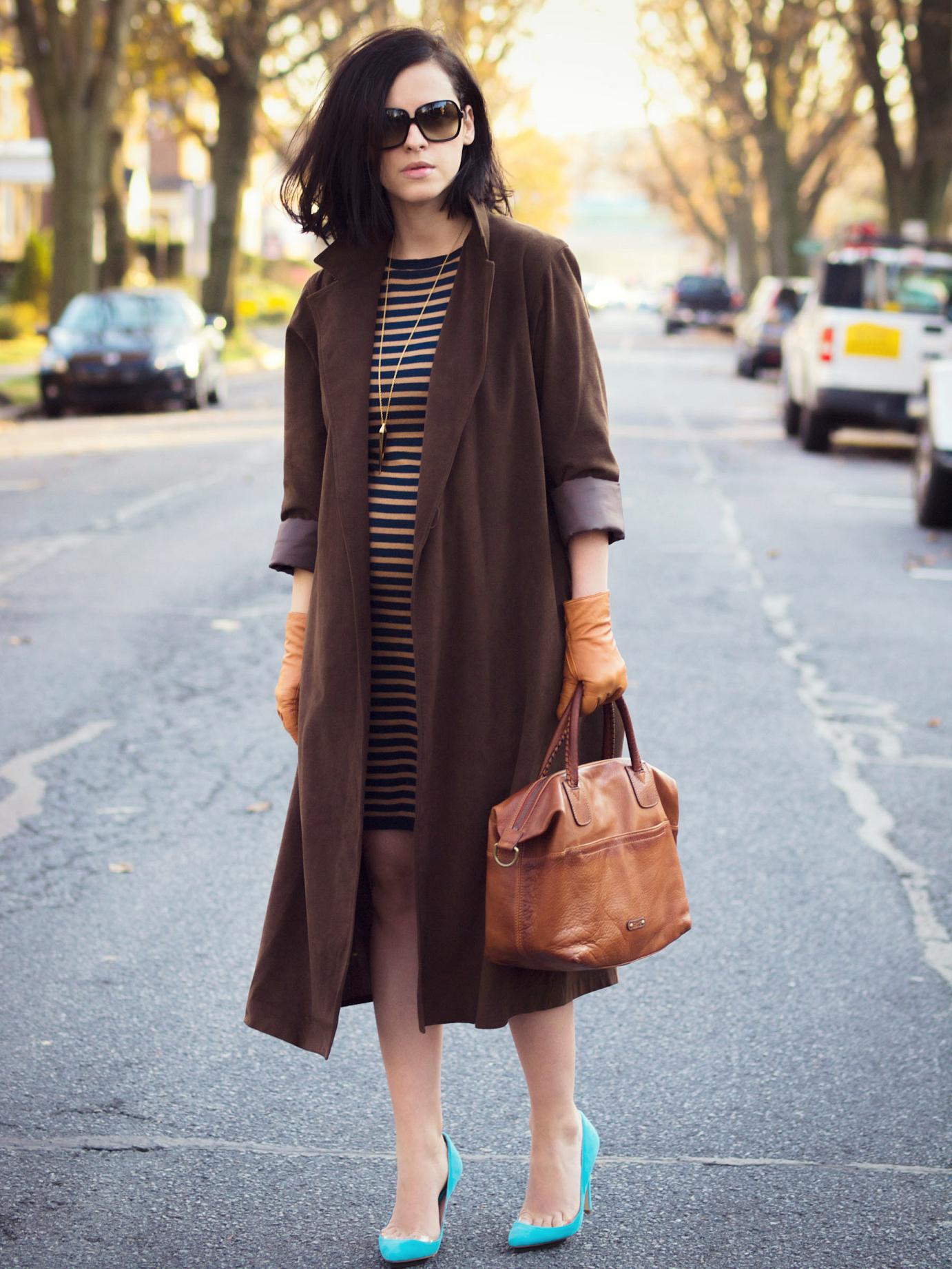 bittersweet colours, fall street style, suede coat, leather gloves, stripes, ysl, maternity style, 24 weeks, konstantina tzovolou shoes, blue heels, street style, 