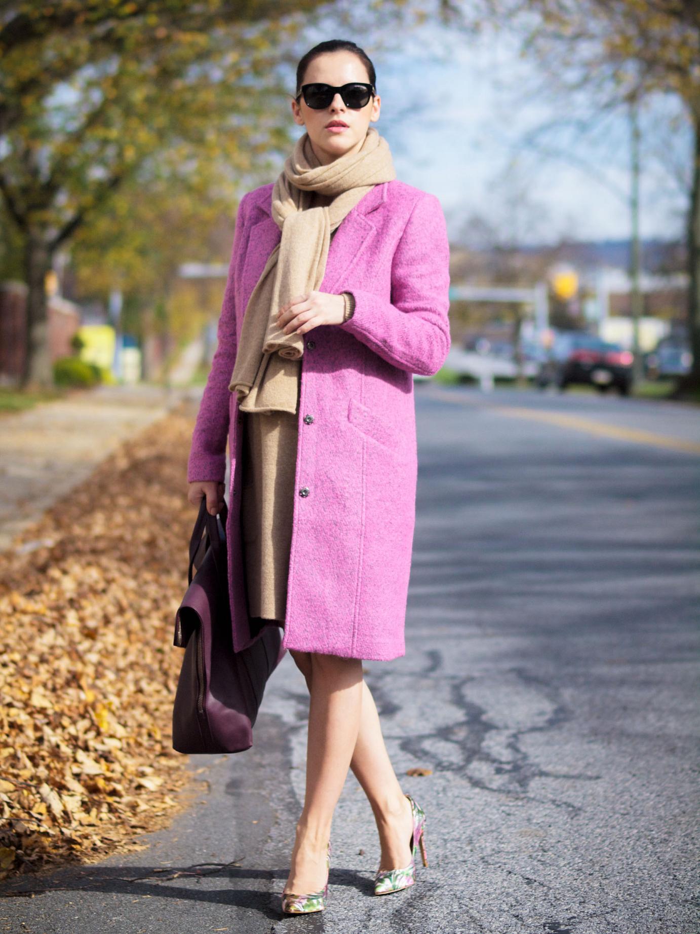 bittersweet colours, maternity style, bumb style, 21 weeks, fall street style, street style, fall trends, pink coat, gestuz coat, 3.1 phillip lim bag, ted baker, floral print pumps, cashmere dress, camel dress, sweater dress, camel scarf, cashmere scarf, pink trend,
